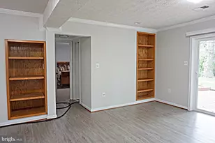 6770 Surreywood Ln, Bethesda, MD 20817 - Photo 45