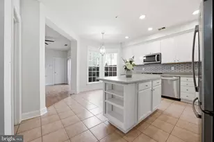 413 Longhorn Crescent, Rockville, MD 20850 - Photo 7
