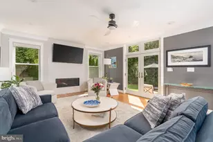 3612 Shepherd St, Chevy Chase, MD 20815 - Photo 19