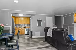 18759 Nathans Pl, Gaithersburg, MD 20886 - Photo 5
