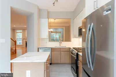 207 Halpine Walk Court, Rockville, MD 20851 - Photo 5