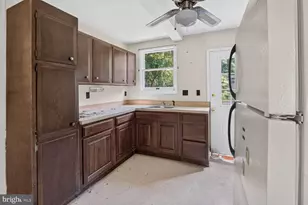 15325 Holly Grove Rd, Silver Spring, MD 20905 - Photo 13