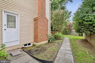 15804 Seurat Dr, North Potomac, MD 20878 - Photo 31