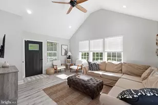 8214 Hawkins Creamery Rd, Gaithersburg, MD 20882 - Photo 17