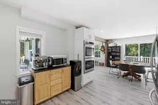 8214 Hawkins Creamery Rd, Gaithersburg, MD 20882 - Photo 11