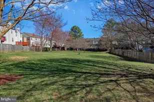 25 Earth Star Pl, Gaithersburg, MD 20878 - Photo 39