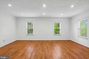 25 Earth Star Pl, Gaithersburg, MD 20878 - Photo 7
