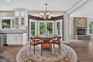 10313 Cavanaugh Ct, Rockville, MD 20850 - Photo 15