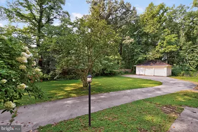 5906 Cedar Parkway, Chevy Chase, MD 20815 - Photo 9
