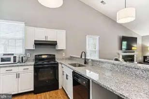 13348 Neerwinder Pl, Germantown, MD 20874 - Photo 9