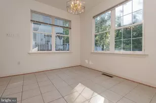 22 Calabash Ct, Rockville, MD 20850 - Photo 5