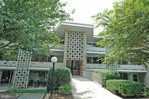 7527 Spring Lake Dr, Bethesda, MD 20817 - Photo 1