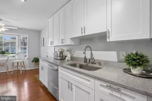 8405 Flower Hill Terrace, Gaithersburg, MD 20879 - Photo 19