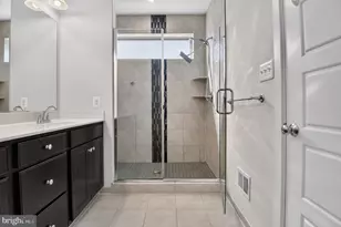 5138 Longstone Way, North Bethesda, MD 20852 - Photo 19