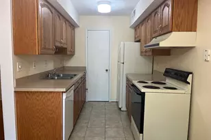 39 Triple Crown Ct, North Potomac, MD 20878 - Photo 3