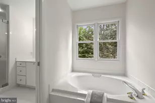 39 Wellesley Cir, Glen Echo, MD 20812 - Photo 21