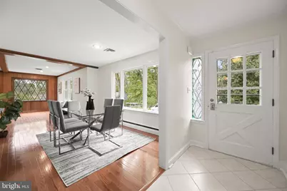 39 Wellesley Circle, Glen Echo, MD 20812 - Photo 3