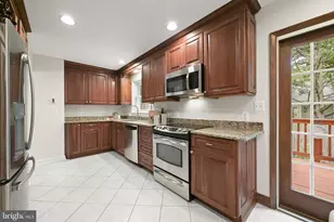 39 Wellesley Cir, Glen Echo, MD 20812 - Photo 13