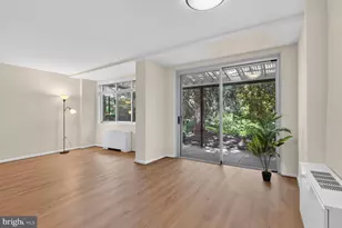 10500 Rockville Pik, Rockville, MD 20852 - Photo 5