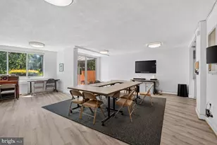 10500 Rockville Pik, Rockville, MD 20852 - Photo 21