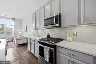 23925 Catawba Hill Dr, Clarksburg, MD 20871 - Photo 5