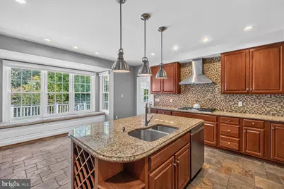 10117 Meyer Point Terrace, Potomac, MD 20854 - Photo 7