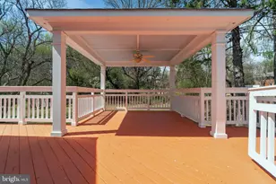 13200 Foxden Dr, Rockville, MD 20850 - Photo 59