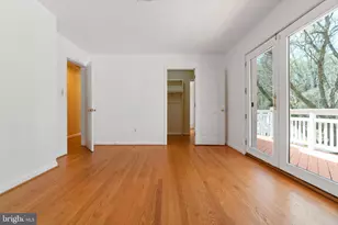 13200 Foxden Dr, Rockville, MD 20850 - Photo 31