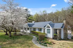 13200 Foxden Dr, Rockville, MD 20850 - Photo 5