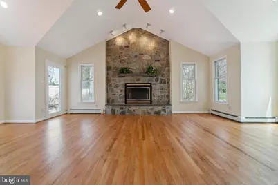 13200 Foxden Drive, Rockville, MD 20850 - Photo 33