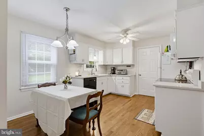 28720 Greenberry Drive, Gaithersburg, MD 20882 - Photo 9