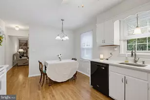 28720 Greenberry Dr, Gaithersburg, MD 20882 - Photo 11