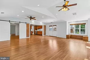 7038 Wolftree Ln, North Bethesda, MD 20852 - Photo 7