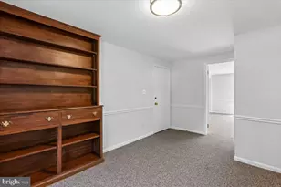 7038 Wolftree Ln, North Bethesda, MD 20852 - Photo 11