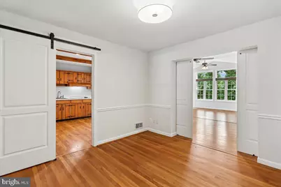 7038 Wolftree Lane, North Bethesda, MD 20852 - Photo 5