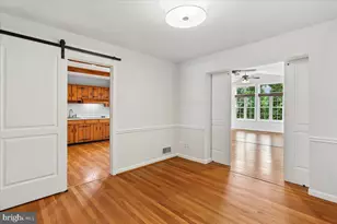 7038 Wolftree Ln, North Bethesda, MD 20852 - Photo 5