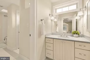 5601 Vernon Pl, Bethesda, MD 20817 - Photo 29