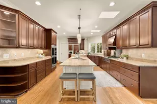 5601 Vernon Pl, Bethesda, MD 20817 - Photo 5