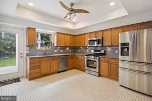 101 Charles St, Rockville, MD 20850 - Photo 9