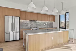 10511 Strathmore Hall St, North Bethesda, MD 20852 - Photo 11