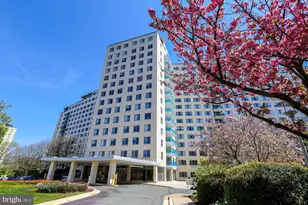 10401 Grosvenor Pl, Rockville, MD 20852 - Photo 41