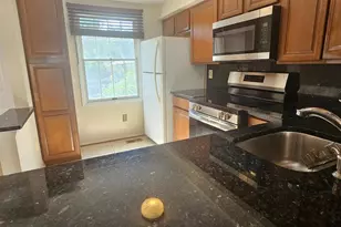23 Cross Ridge Ct, Germantown, MD 20874 - Photo 5
