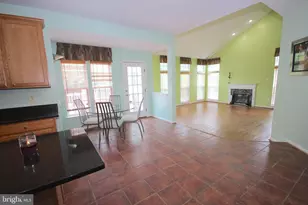 18537 Reliant Dr, Gaithersburg, MD 20879 - Photo 9