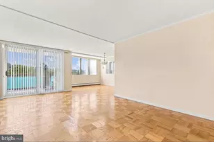 10401 Grosvenor Pl, Rockville, MD 20852 - Photo 3