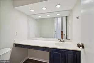 10855 Deborah Dr, Potomac, MD 20854 - Photo 9