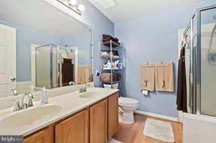 18801 Sparkling Water Dr, Gaithersburg, MD 20879 - Photo 29