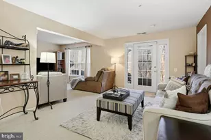 18801 Sparkling Water Dr, Gaithersburg, MD 20879 - Photo 17