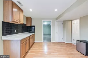 14524 Pebblewood Dr, North Potomac, MD 20878 - Photo 29
