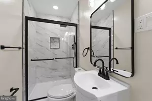 7400 Lakeview Dr, Bethesda, MD 20817 - Photo 7