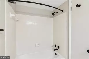 7425 Democracy Blvd, Bethesda, MD 20817 - Photo 17